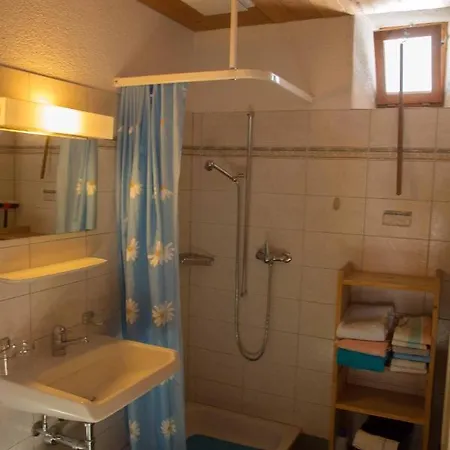 Vichava 8, Sued Фтан